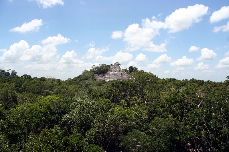 64 Calakmul